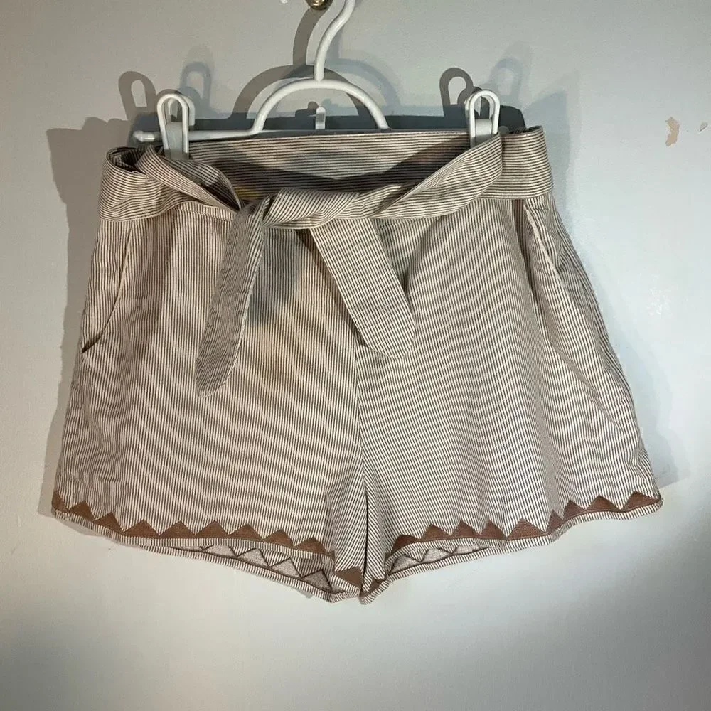 Moon River Pleat Blanket Stitch Short Paper Bag Shorts. Brown Pinstripes, Medium